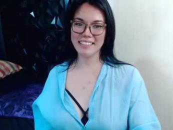 ellahollywood1818 webcam model stream image