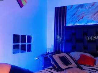 khloesmalls webcam model stream image