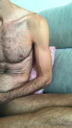 Rubenred webcam cam4 model stream image