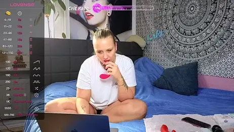 Furby13 webcam model stream image