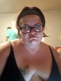 mcv131985 webcam stripchat model stream image