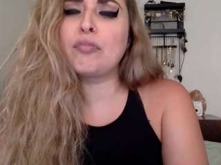 poison-bunny webcam model stream image