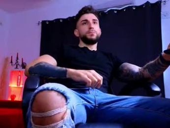 mightyaaron webcam model stream image