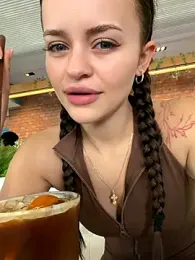 AngelinaTeller webcam model stream image