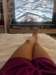 Misstakenhot webcam model stream image