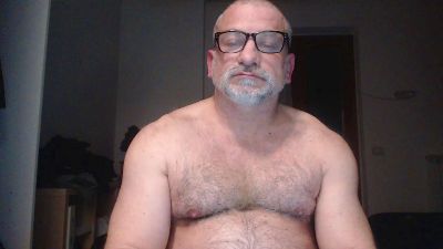 915051 webcam model stream image