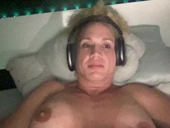 Latinasexy4 webcam model stream image