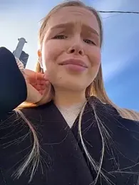 Liza_risky webcam model stream image