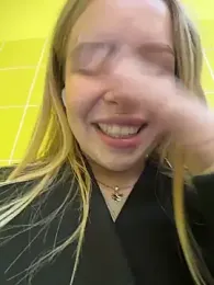 Liza_risky webcam model stream image