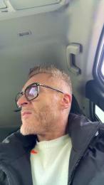 Axl_hot webcam model stream image