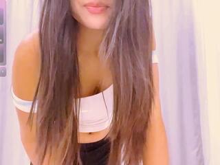 Mari Bayn webcam model stream image