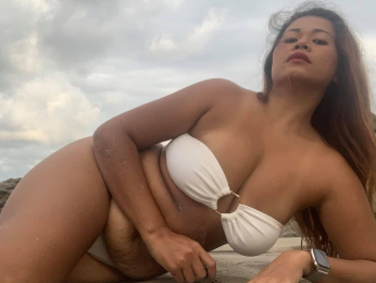 AlizabethJohnson webcam model stream image