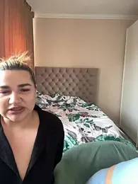 Leya__Droit webcam model stream image