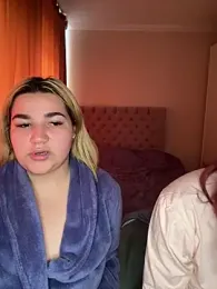 Leya__Droit webcam model stream image