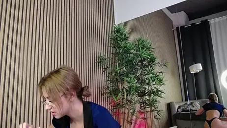 MaddieRay webcam stripchat model stream image
