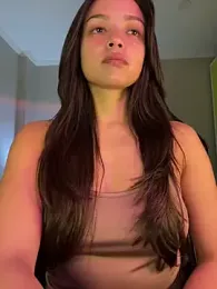 MisFrekcles_ webcam model stream image