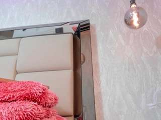mollyy-rosse webcam model stream image