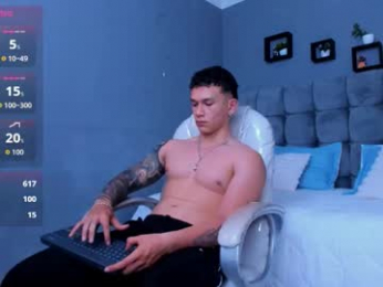 thomas_moon_ webcam model stream image