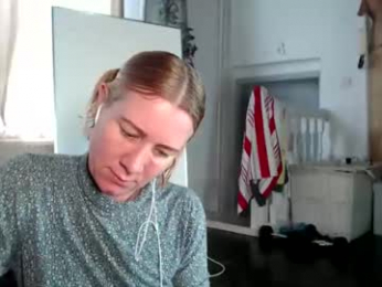 lola_belgium webcam model stream image