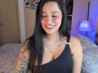 aashleey webcam model stream image