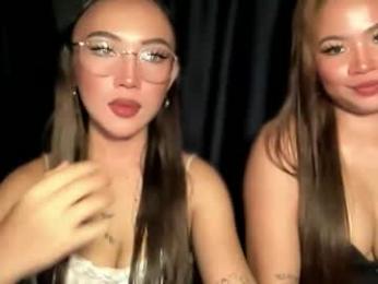 into_the_nightxxx webcam model stream image