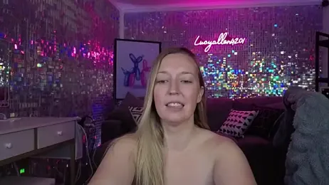 lucyallen4201 webcam stripchat model stream image