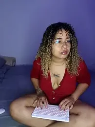 VitoriaFernandes webcam model stream image