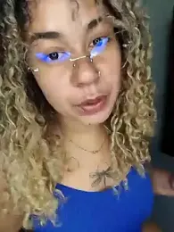 VitoriaFernandes webcam model stream image