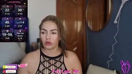 QueenYsuRey webcam model stream image