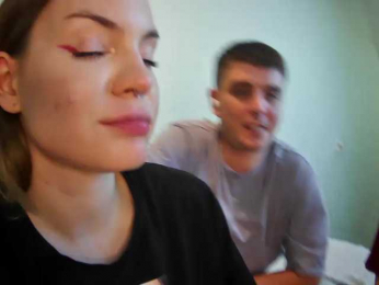 DivineTrio webcam bongacams model stream image