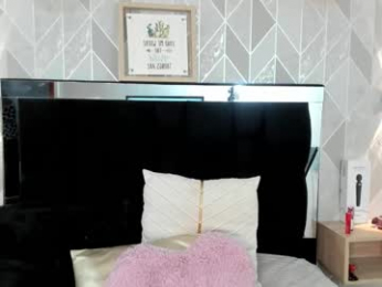 ela_hilton3 webcam model stream image