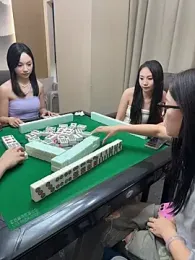 Lucky-520 webcam model stream image