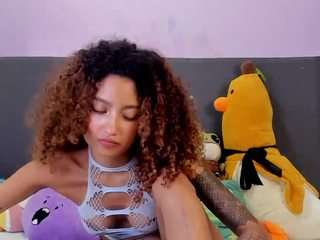 harmonyhill webcam model stream image