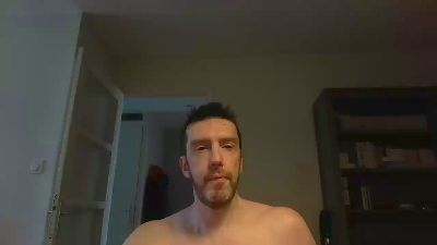 FRbottomdude webcam model stream image