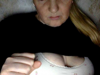BlondyVio webcam bongacams model stream image