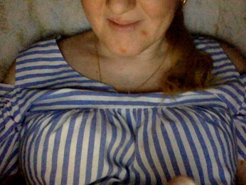 BlondyVio webcam model stream image