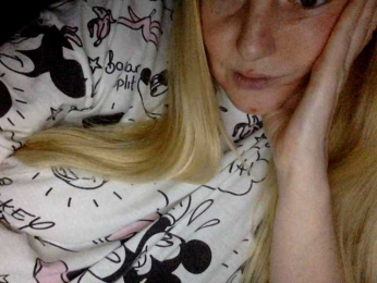 BlondyVio webcam model stream image