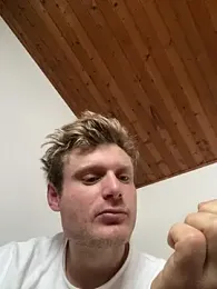 Fitlover1994 webcam model stream image