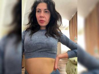PlayfulAlice webcam model stream image