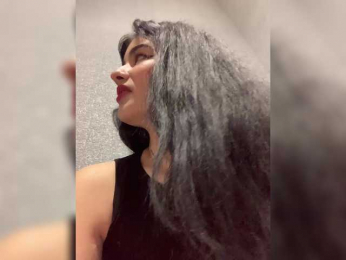 liya_monster webcam model stream image