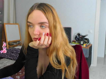 JanetShy webcam model stream image