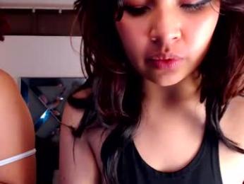 lilly_foxxy webcam model stream image