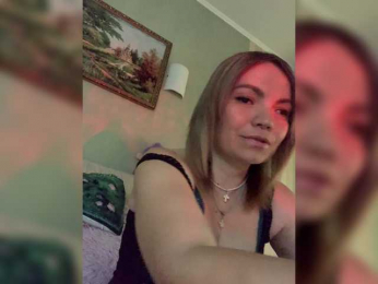 Ella-Pearlie webcam model stream image