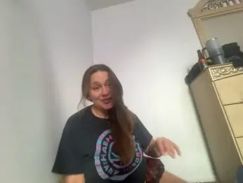 IvanaPlenty webcam model stream image
