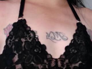 Lanny Shell webcam model stream image