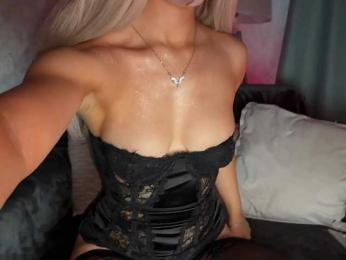 PinkFoxya webcam bongacams model stream image