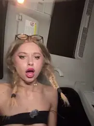 BabyAnais webcam model stream image