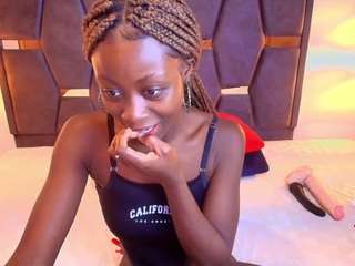 sara-naugty webcam camsoda model stream image