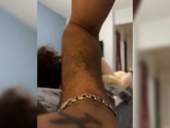 Nikabr webcam model stream image