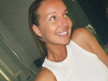 MayaBe webcam livejasmin model stream image
